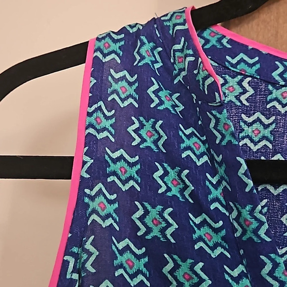 Anthropologie Maeve sleeveless Rayon print button up blouse. Size 2 - Picture 4 of 7